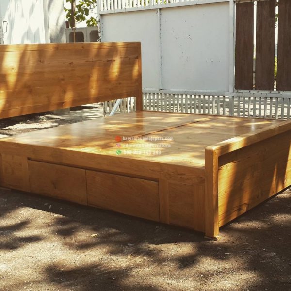 tempat tidur minimalis jati